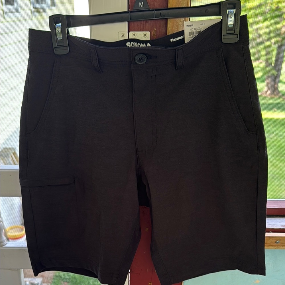 Sonoma Black Cargo Shorts Classic and Functional